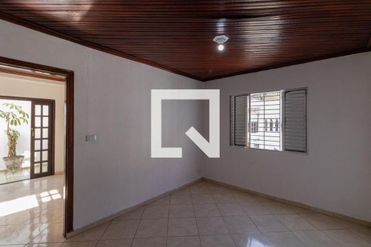 Casa1 de casa à venda com 4 quartos, 200m² em Cidade Antônio Estêvão de Carvalho, São Paulo