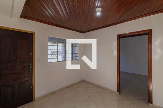 Casa1 de casa à venda com 4 quartos, 200m² em Cidade Antônio Estêvão de Carvalho, São Paulo