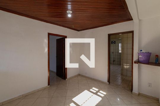 Casa1 de casa à venda com 4 quartos, 200m² em Cidade Antônio Estêvão de Carvalho, São Paulo
