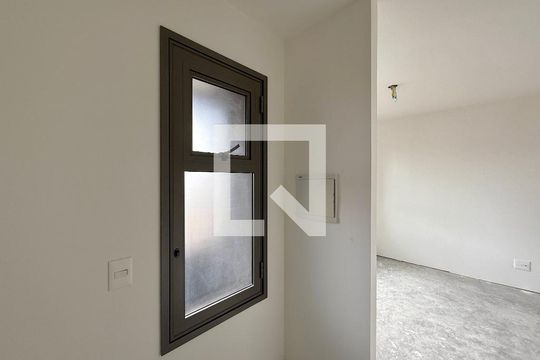 Closet de kitnet/studio à venda com 0 quarto, 20m² em Campo Belo, São Paulo