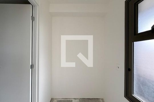 Closet de kitnet/studio à venda com 0 quarto, 20m² em Campo Belo, São Paulo