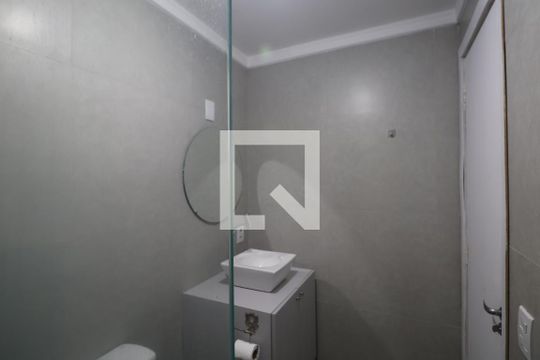 Banheiro de apartamento à venda com 1 quarto, 48m² em Centro, Canoas