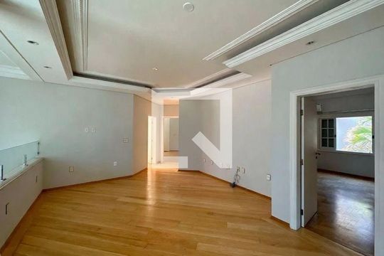 Casa à venda com 4 quartos, 560m² em Residencial Zero (Tambore), Santana de Parnaíba
