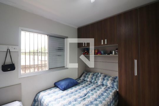 Quarto 2 de apartamento para alugar com 2 quartos, 56m² em Vila Marchi, São Bernardo do Campo