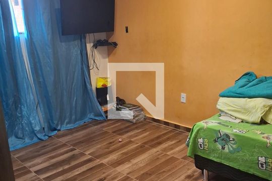 Quarto de casa à venda com 3 quartos, 115m² em Cordovil, Rio de Janeiro