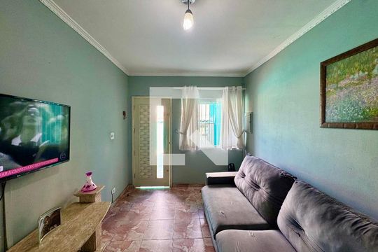 Sala de casa à venda com 3 quartos, 180m² em Vila Rosalia, Guarulhos