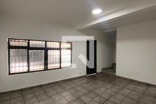 Sala de casa para alugar com 1 quarto, 105m² em Santo Antônio, Osasco