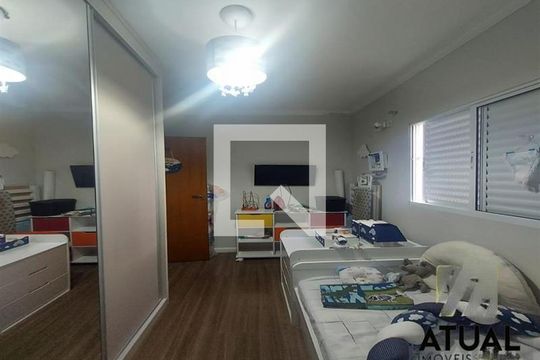 Casa à venda com 3 quartos, 150m² em Jardim Santa Cruz (Campo Grande), São Paulo