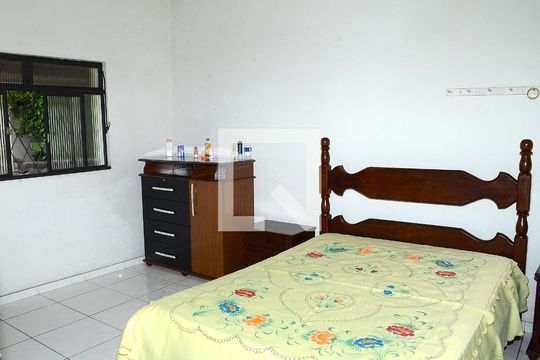 Quarto 2 de casa à venda com 3 quartos, 360m² em Dom Silverio, Belo Horizonte