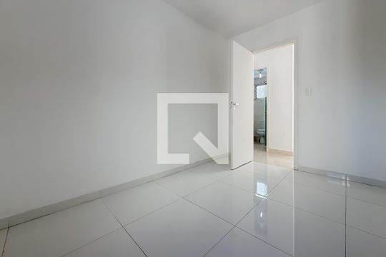 Quarto 1 de apartamento para alugar com 3 quartos, 73m² em Vila Monumento, São Paulo