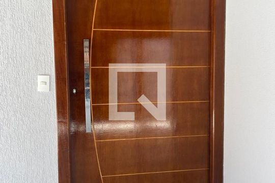 Casa para alugar com 4 quartos, 200m² em Alto Umuarama, Uberlândia