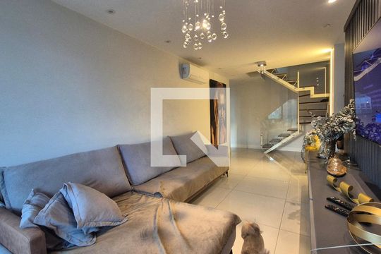 Apartamento para alugar com 4 quartos, 200m² em Recreio dos Bandeirantes, Rio de Janeiro