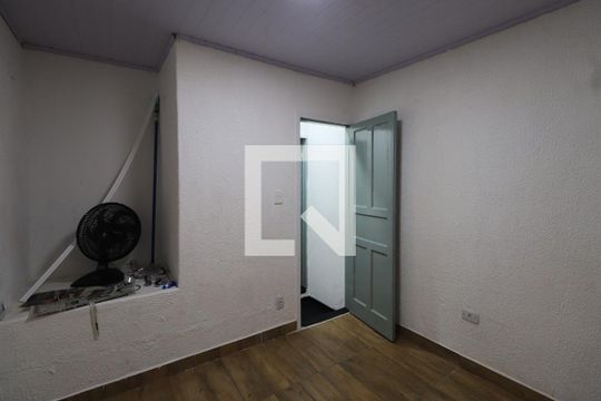 Quarto Suíte de casa para alugar com 2 quartos, 39m² em Chácara Califórnia, São Paulo