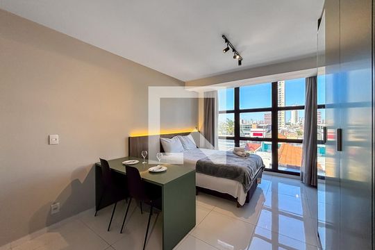 Sala / Quarto de apartamento para alugar com 1 quarto, 52m² em Tatuapé, São Paulo