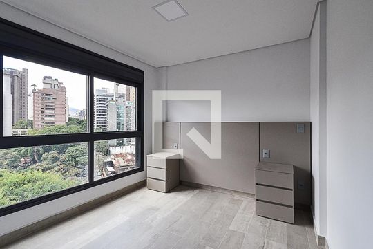 Suíte de apartamento para alugar com 2 quartos, 60m² em Lourdes, Belo Horizonte