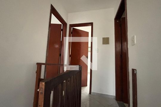 Casa de Condomínio para alugar com 2 quartos, 90m² em Sapê, Niterói
