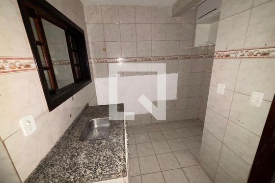Casa de Condomínio para alugar com 2 quartos, 90m² em Sapê, Niterói