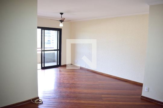 Sala de apartamento para alugar com 3 quartos, 124m² em Centro, Ribeirão Preto