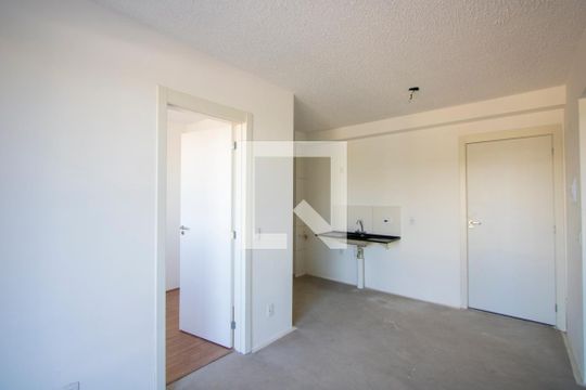 Sala de apartamento à venda com 2 quartos, 40m² em Santa Maria, Santo André