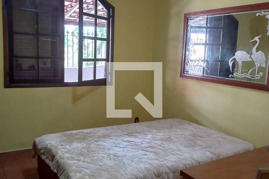 Quarto 1 de casa para alugar com 2 quartos, 60m² em Boaçu, São Gonçalo