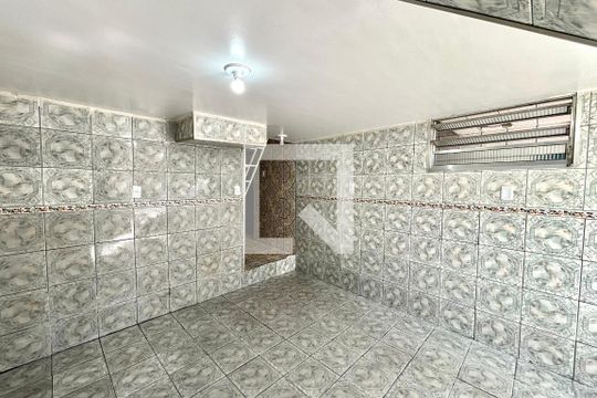 Sala  de casa para alugar com 1 quarto, 60m² em Vila Paranagua, São Paulo