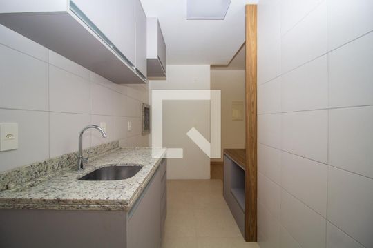 Cozinha  de apartamento para alugar com 3 quartos, 75m² em Cidade Baixa, Porto Alegre
