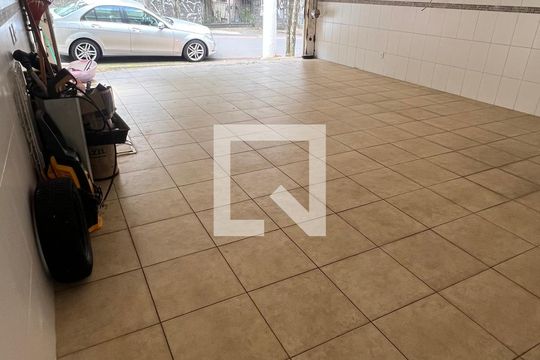 Casa à venda com 3 quartos, 400m² em Campo Belo, São Paulo