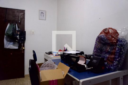 Quarto 1 (Casa 1) de casa para alugar com 6 quartos, 342m² em Concórdia, Belo Horizonte