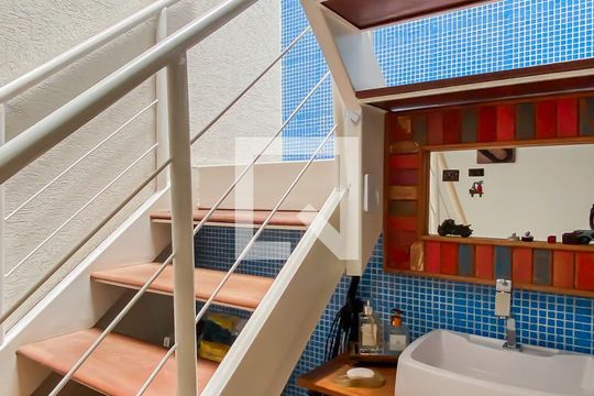 Lavabo  de casa à venda com 4 quartos, 250m² em Cidade Líder, São Paulo