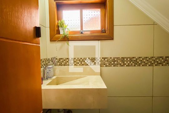 Lavabo de casa à venda com 3 quartos, 250m² em Vila Rica, São Paulo