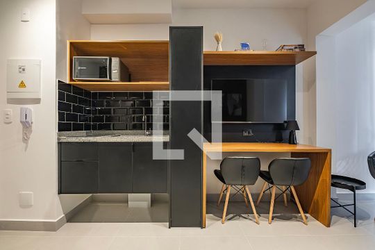 Sala/Cozinha de kitnet/studio à venda com 1 quarto, 25m² em Pinheiros, São Paulo