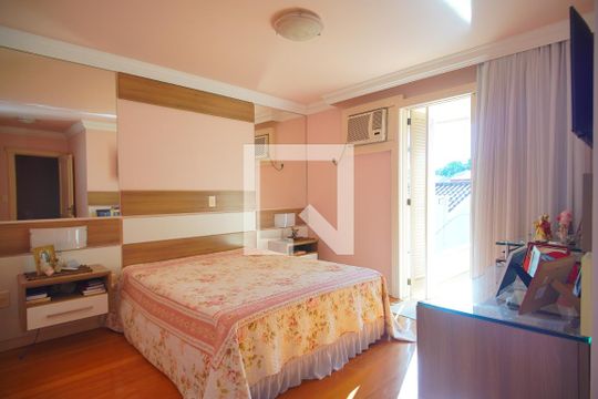 Suíte  de casa para alugar com 4 quartos, 267m² em Cristo Rei, São Leopoldo