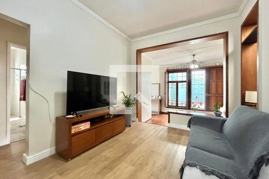 Sala de casa à venda com 3 quartos, 378m² em Cidade Vargas, São Paulo