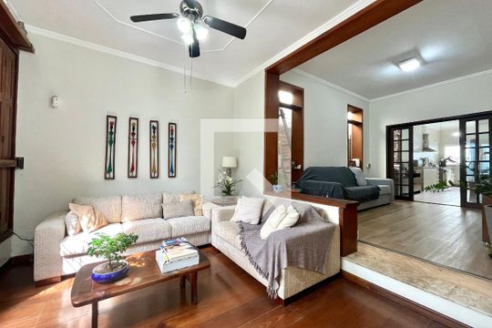 Sala de casa à venda com 3 quartos, 378m² em Cidade Vargas, São Paulo
