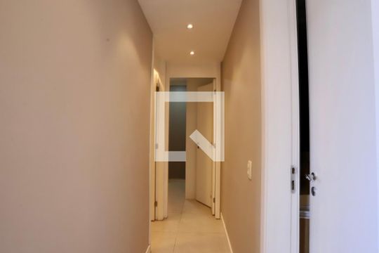 Corredor de apartamento à venda com 2 quartos, 46m² em Belenzinho, São Paulo