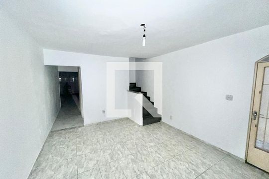 Casa para alugar com 4 quartos, 300m² em Lauzane Paulista, São Paulo