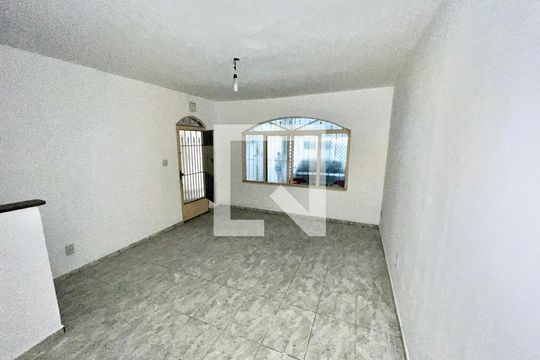 Casa para alugar com 4 quartos, 300m² em Lauzane Paulista, São Paulo