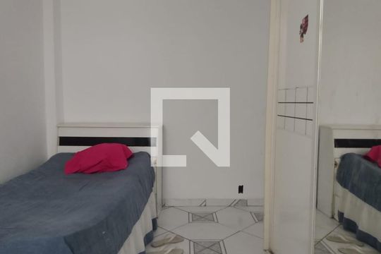 Quarto de apartamento à venda com 2 quartos, 48m² em Olaria, Rio de Janeiro