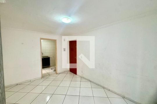 Sala de apartamento para alugar com 2 quartos, 55m² em Jardim São Luis, Guarulhos