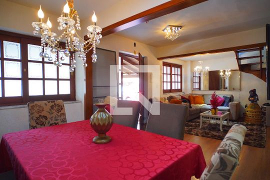 sala de casa de condomínio à venda com 3 quartos, 253m² em Cavalhada, Porto Alegre