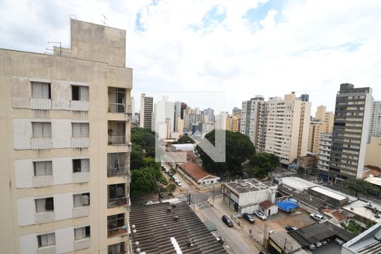 Sala - Vista de apartamento à venda com 1 quarto, 51m² em Centro, Campinas