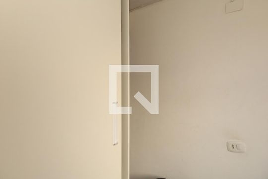 Quarto 1 de apartamento para alugar com 2 quartos, 46m² em Itaquera, São Paulo