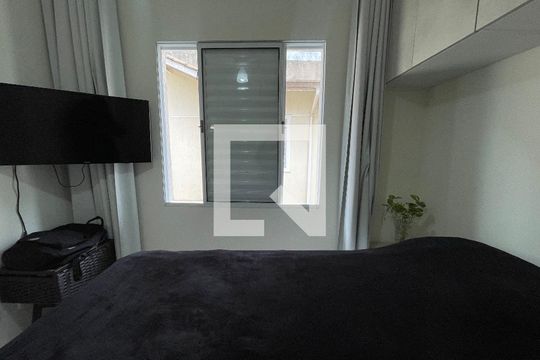 Suíte  de casa de condomínio à venda com 3 quartos, 170m² em Jardim Cláudia, São Paulo