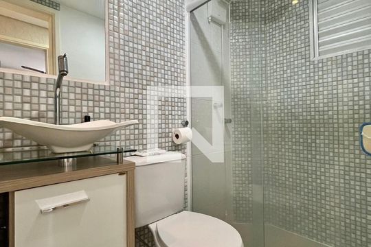 Banheiro de apartamento à venda com 2 quartos, 104m² em Jardim Nova Europa, Campinas