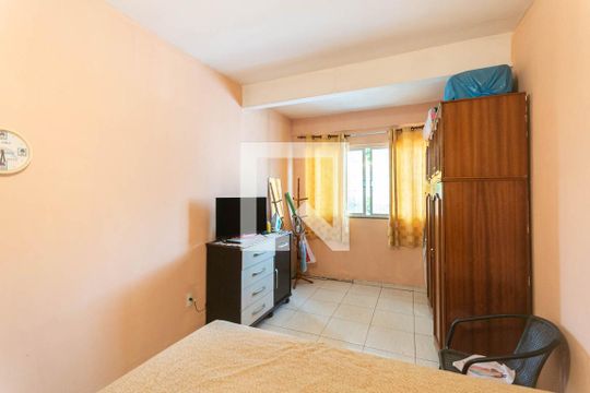 Quarto 1 (segundo andar) de casa à venda com 2 quartos, 240m² em Benfica, Rio de Janeiro