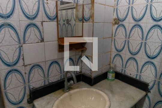 Banheiro de kitnet/studio à venda com 1 quarto, 24m² em Centro, Niterói
