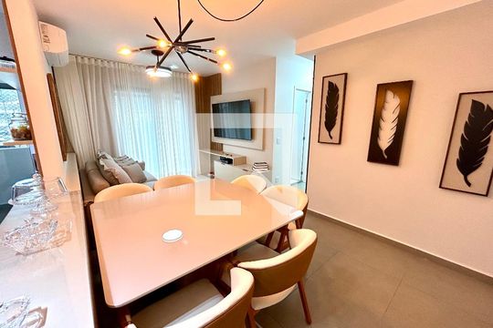 Sala de apartamento à venda com 2 quartos, 69m² em Vila Rosalia, Guarulhos
