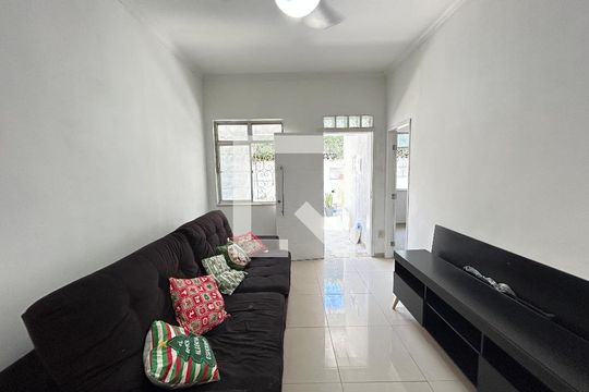 Sala de casa à venda com 4 quartos, 240m² em Cachambi, Rio de Janeiro