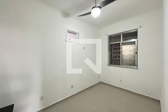Quarto 2 de casa à venda com 4 quartos, 240m² em Cachambi, Rio de Janeiro