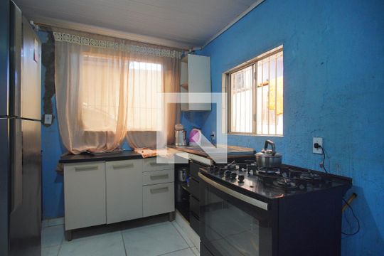Sala/Cozinha de casa à venda com 2 quartos, 190m² em Santos Dumont, São Leopoldo